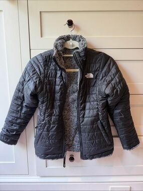 The North Face Reversible Black /Charcoal Gray Sherpa Jacket